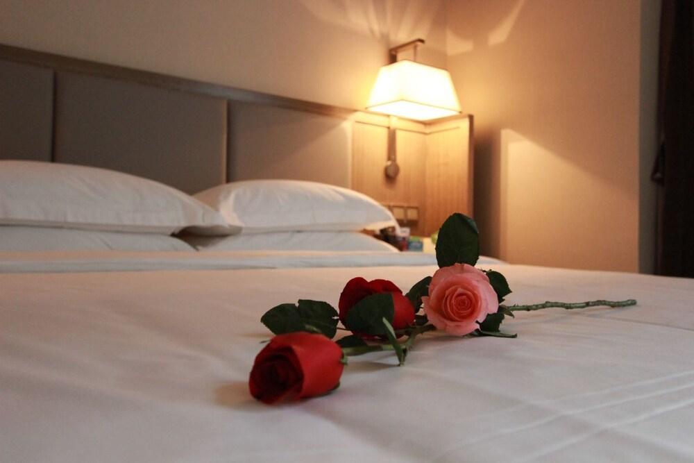 Guangzhou Boyi Hotel Extérieur photo