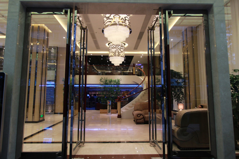 Guangzhou Boyi Hotel Extérieur photo